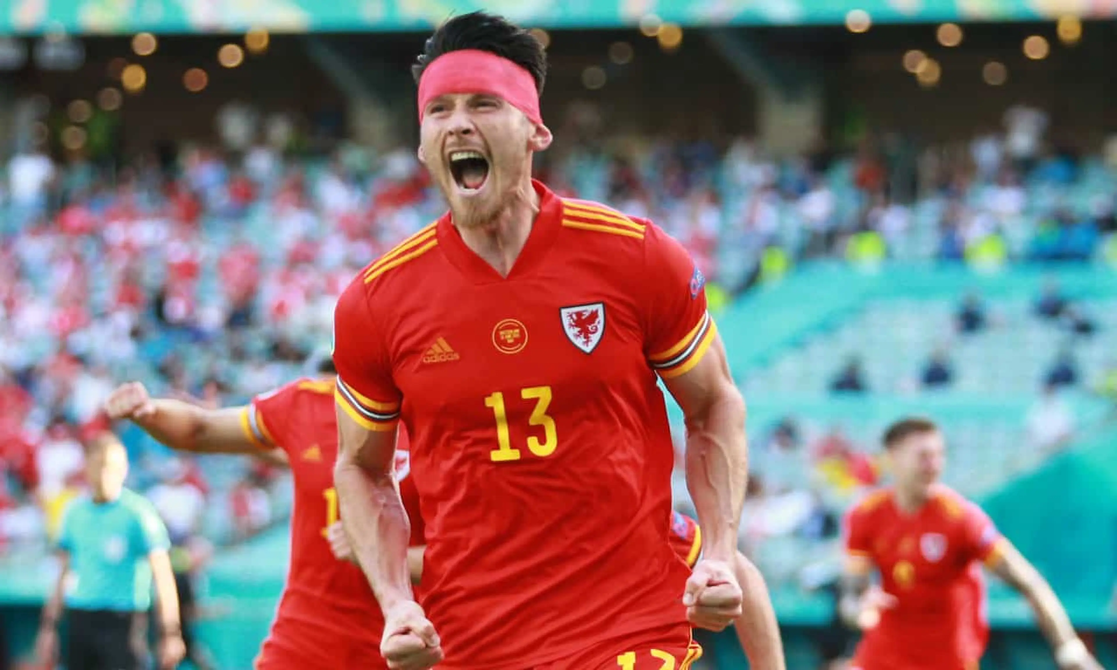 Kieffer Moore, Wales