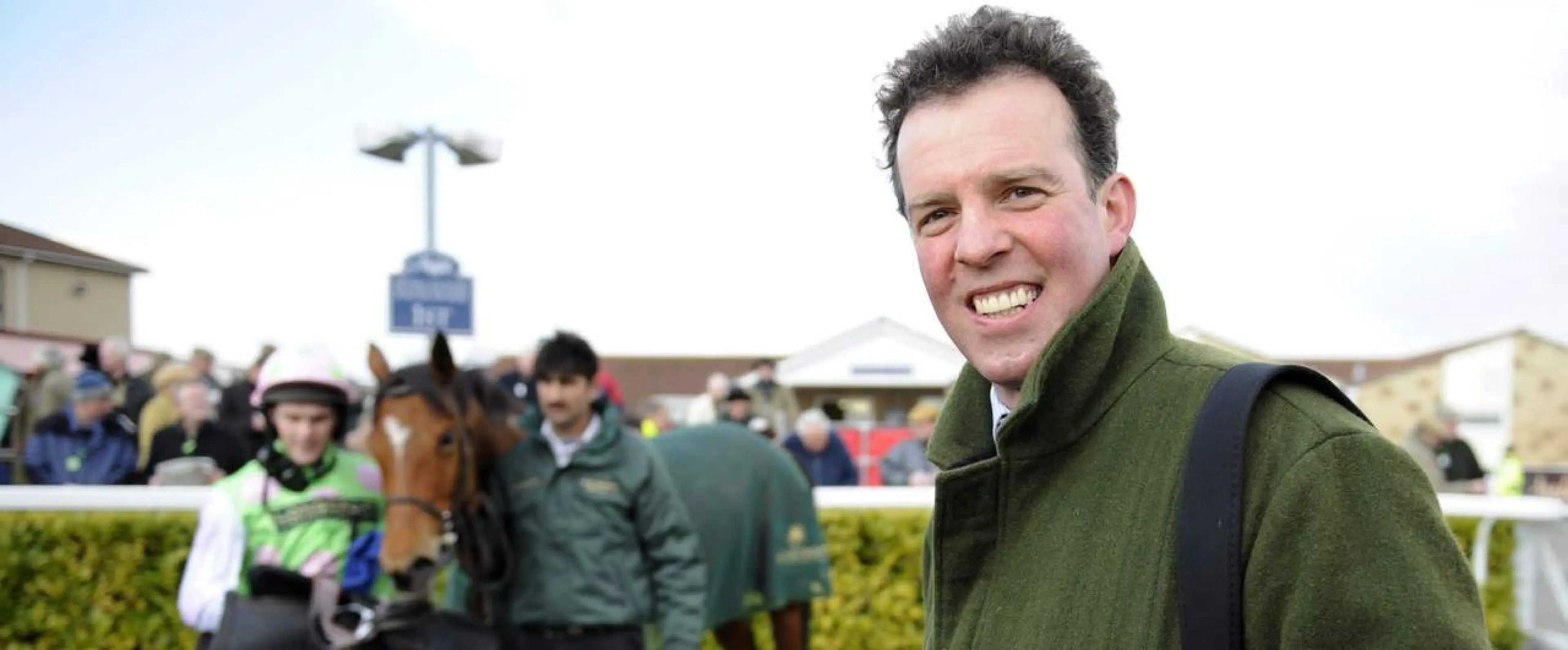Rocklander and Some Are Lucky make a Tom Geroge double among Chepstow bets and Nottingham tips for November 2, according to Coral experts.